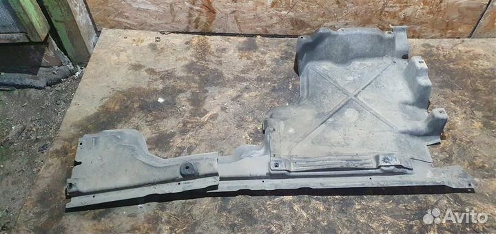 Защита антигравийная Volkswagen Caravelle 2009-20