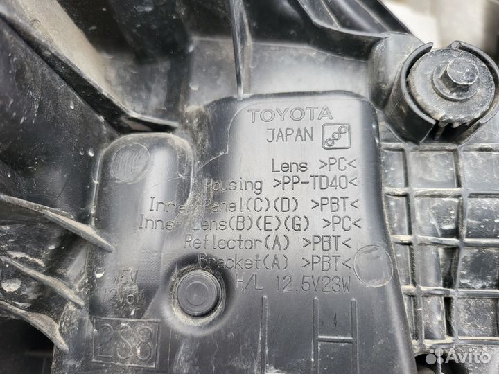 Передние фары на camry 70