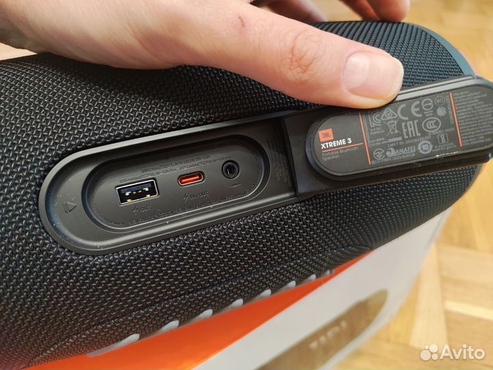 Колонка JBL xtreme 3