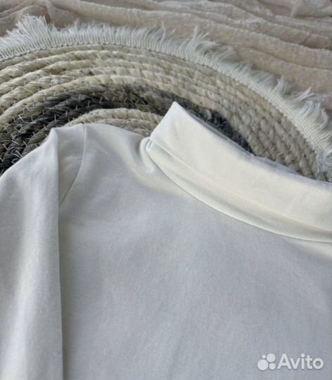 Водолазка на девочку новая 92