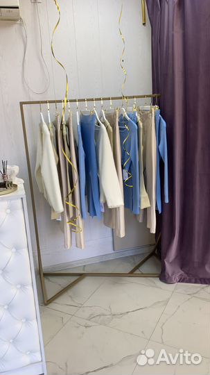 Продам напольные вешалки