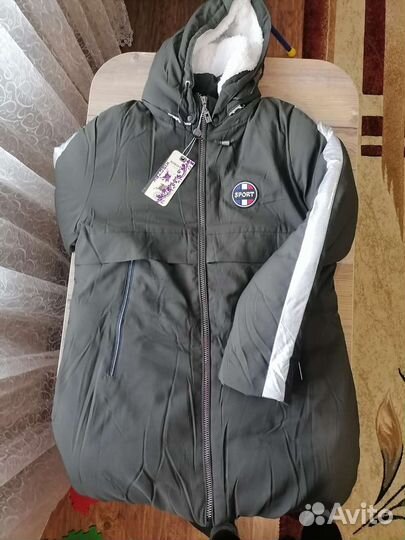 Куртка зимняя новая 50 р