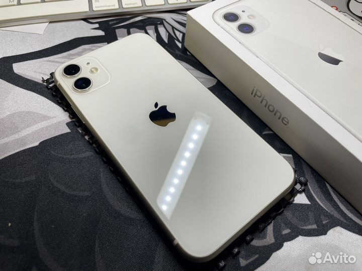 iPhone 11, 128 ГБ