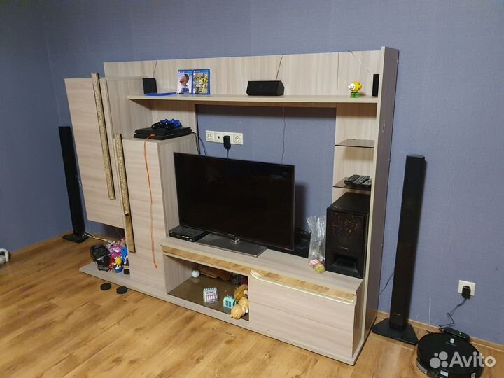 Стенка под тв со шкафом