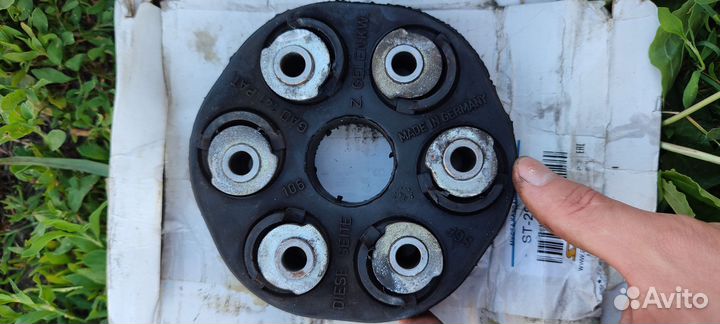 Муфта передняя карданного вала w124w201