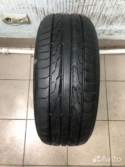 Toyo DRB 215/55 R17