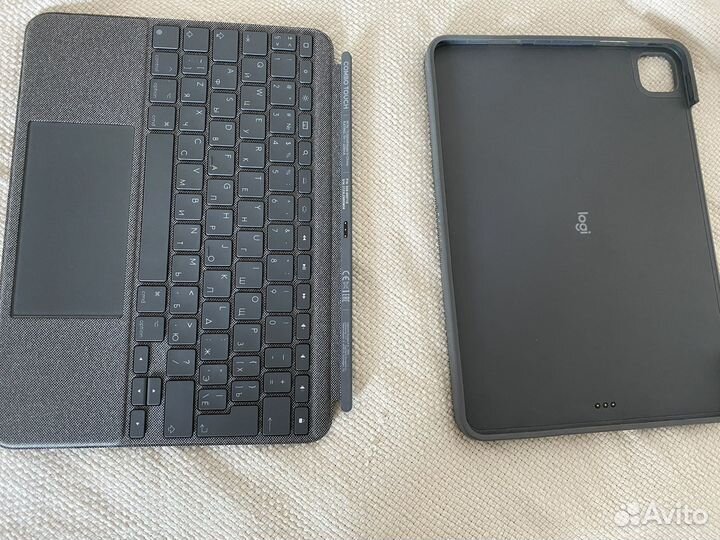 Чехол с клавиатурой iPad logitech combo touch