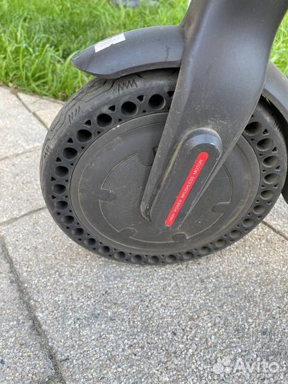 Электросамокат Xiaomi Mijia M365