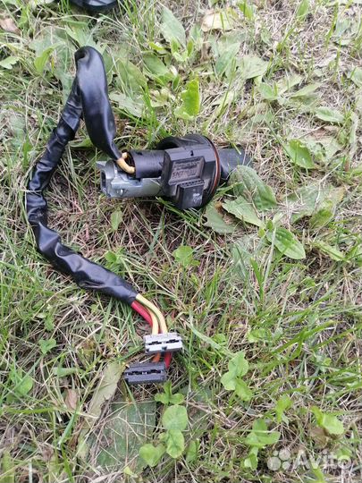 Замок зажигания на renault Laguna 1