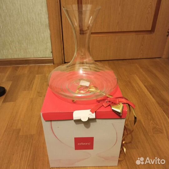 Декантер Zafferano новый