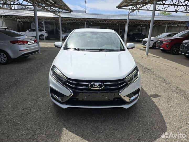 LADA Vesta 1.8 CVT, 2024, 4 км