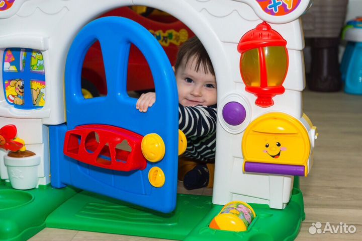 Игровой развивающий центр Фишер Прайс
