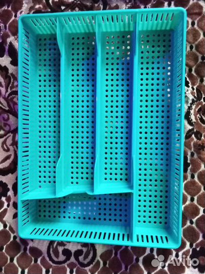 Контейнер для хранения вилок и ложек