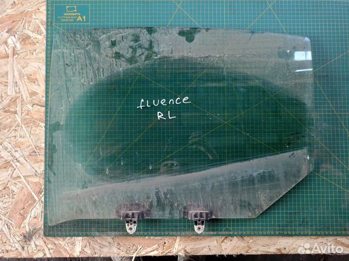 Стекло заднее левое Renault Fluence K4M838 2010