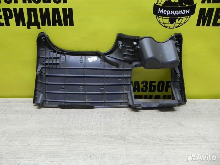 Kia Rio 2 Накладка под руль