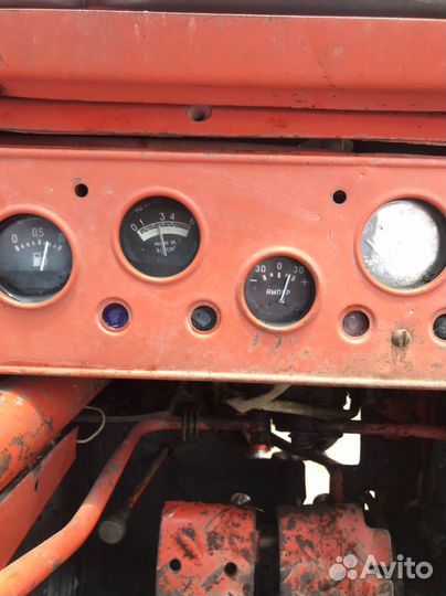 Трактор т 25