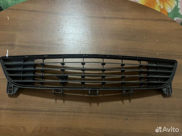 Решетка переднего бампера Opel Meriva 06-10