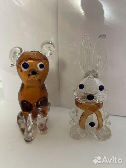 Собака и заяц, цветное стекло, СССР