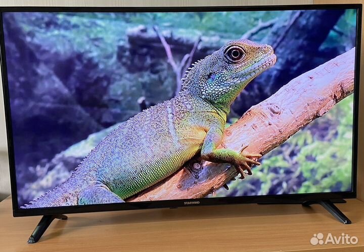 Телевизор starwind 42 дюйма + SMART tv приставка