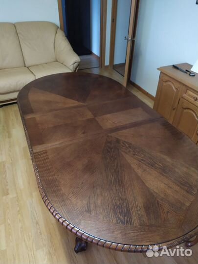 Кухонный стол