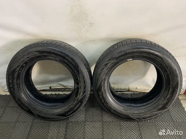 Nokian Tyres Hakkapeliitta R2 SUV 235/65 R17