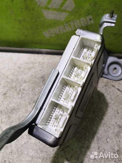 Блок электронный Тойота Хайлендер