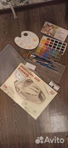 Акварельные краски сонет, кисти, белила