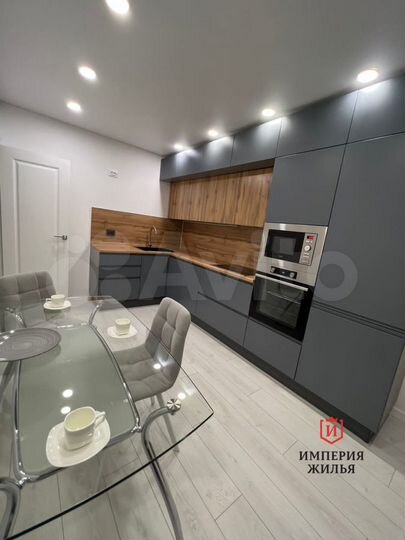 3-к. квартира, 84 м², 8/10 эт.