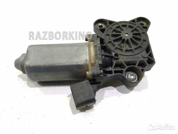 Моторчик заднего левого стеклоподъемника