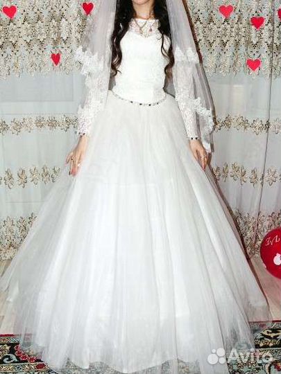 Свадебное платье