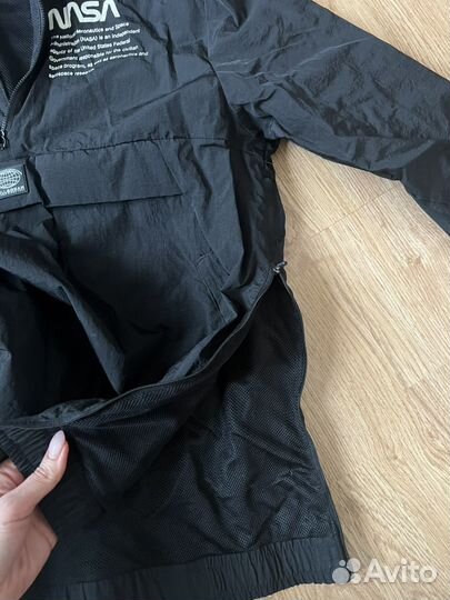 Анорак ветровка абсолютно новый Pull&Bear L