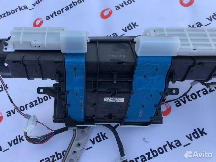 Спидометр Toyota Prius NHW20