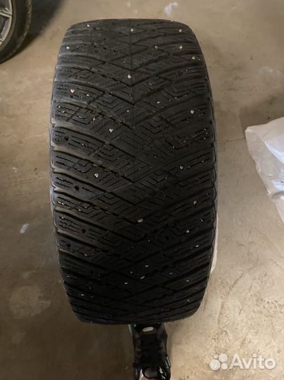 Goodyear UltraGrip Ice Arctic SUV 275/45 R20 110T