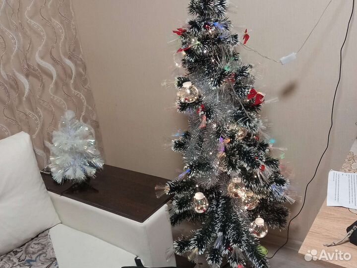 Елка искусственная