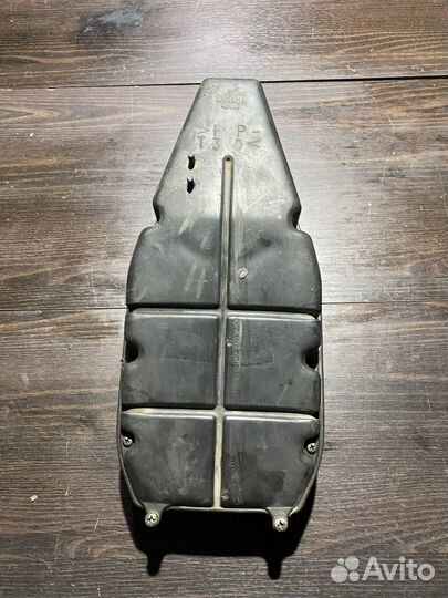 Корпус фильтра для XVZ1300 Royal Star Classic