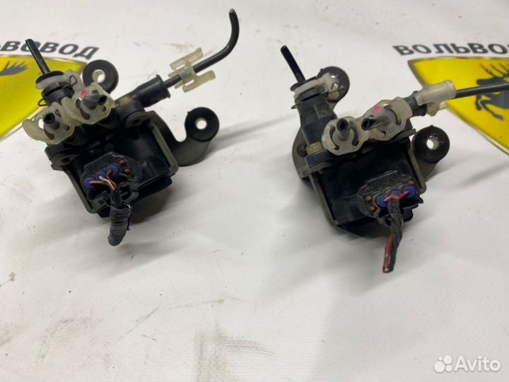 Блок клапанов пневмоподвески Lexus Rx300 Rx330