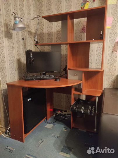 Компьютерный стол бу
