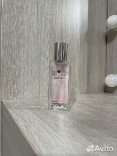 Флаконы от Versace, Karl Lagergeld, Trussardi