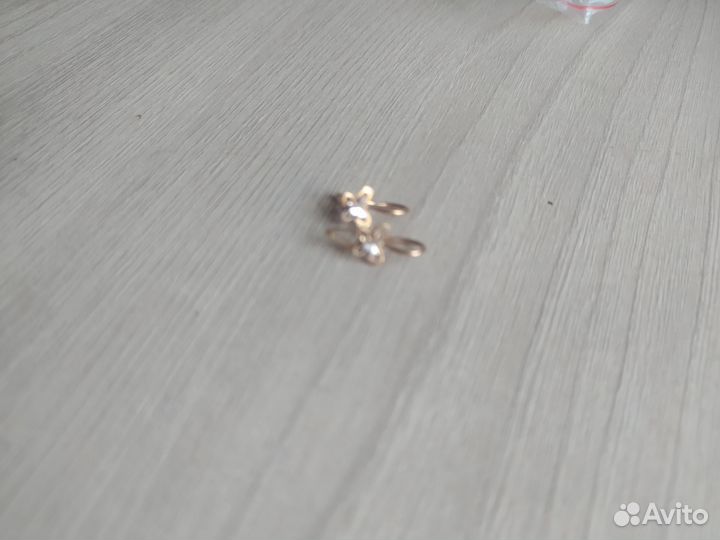 Золотые серьги для детей