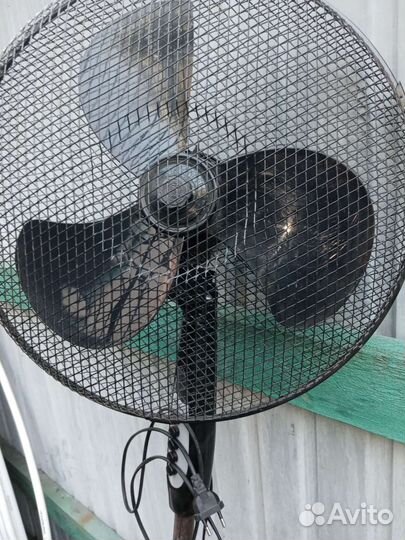 Вентилятор Большой Scarlett. Раб.сост. Есть дефект
