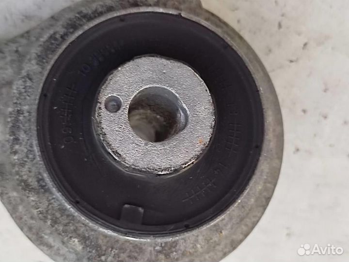 Рычаг передний нижний правый w204 C-class 651.9