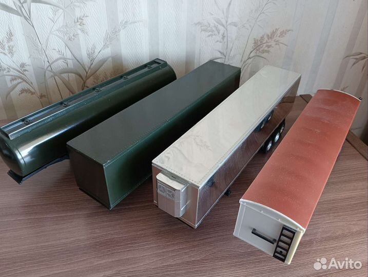 Полуприцепы от New Ray