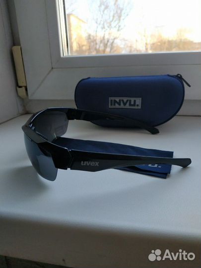 Очки Uvex