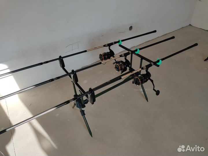 Карповый набор на 3 уд с род подом и сигналками