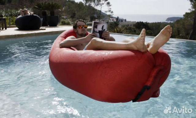 Надувной диван Ламзак в комплекте колышек