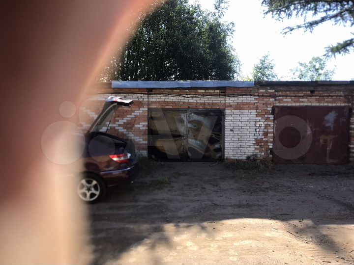 Гараж, > 30 м²