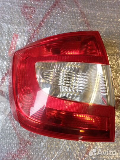 Фонарь задний левый для Шкода Рапид