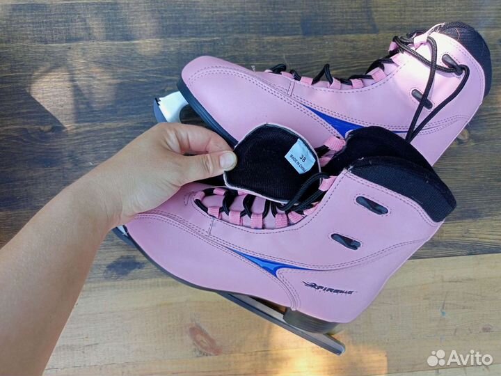 Коньки фигурные женские 38 размер