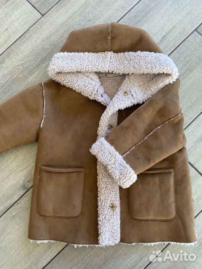 Дубленка zara для девочки р.104-110