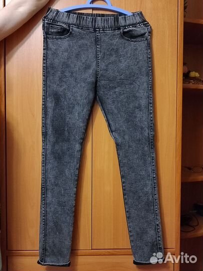 Джинсы